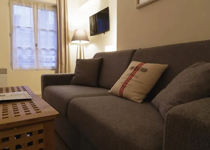 Le Du Gouverneur Honfleur